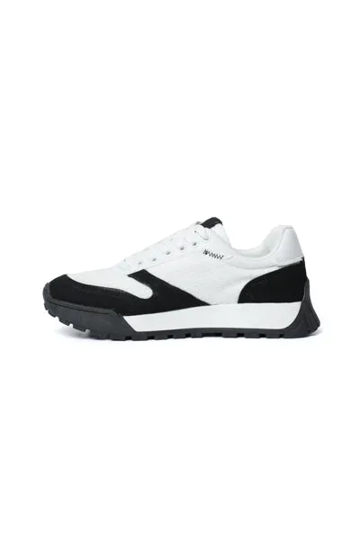 01-4567 Flat Sneaker