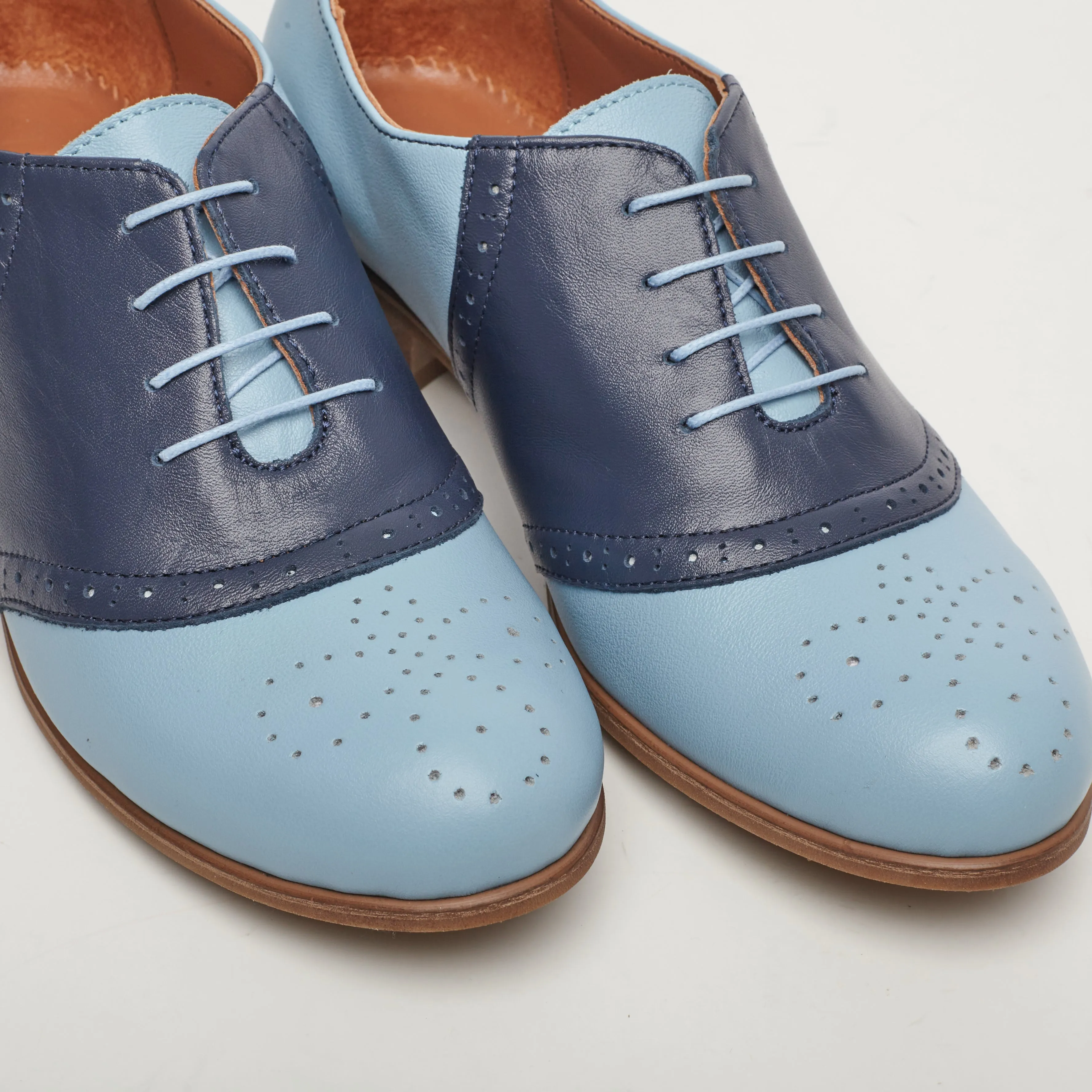 Stoker - Saddle Shoes